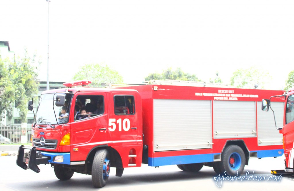 kegiatan-pemadam-kebakaran